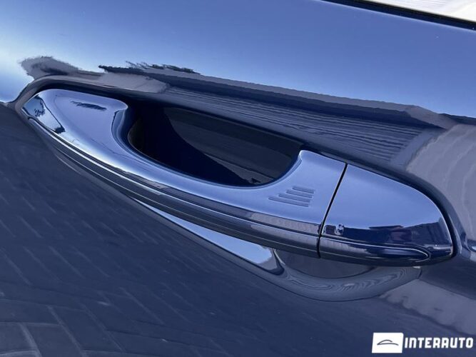 Ford Mondeo 45 interauto-car