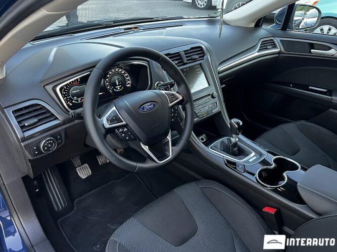 Ford Mondeo 35 interauto-car
