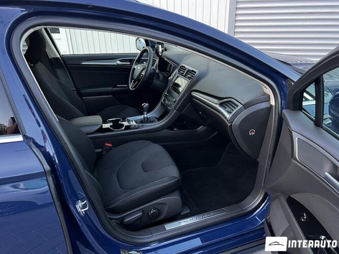 Ford Mondeo 36 interauto-car