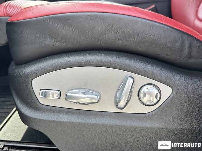 Porsche Macan 60 interauto-car