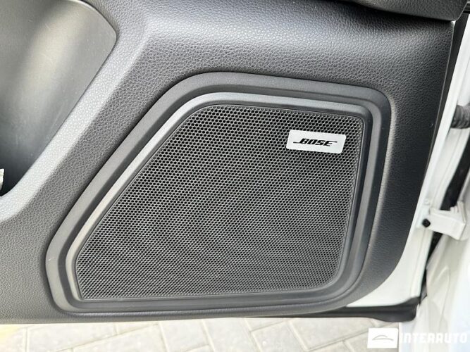 Porsche Macan 61 interauto-car