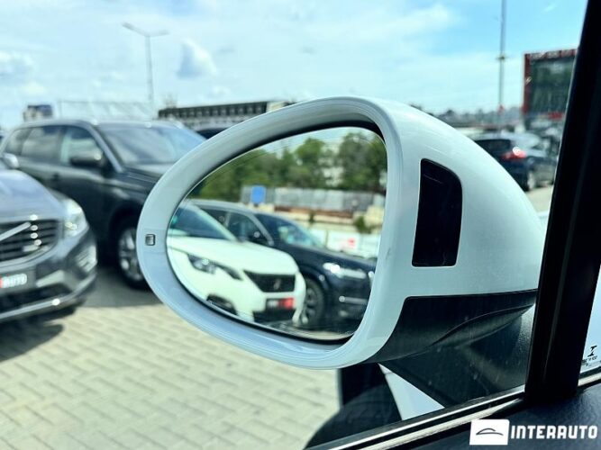 Porsche Macan 55 interauto-car