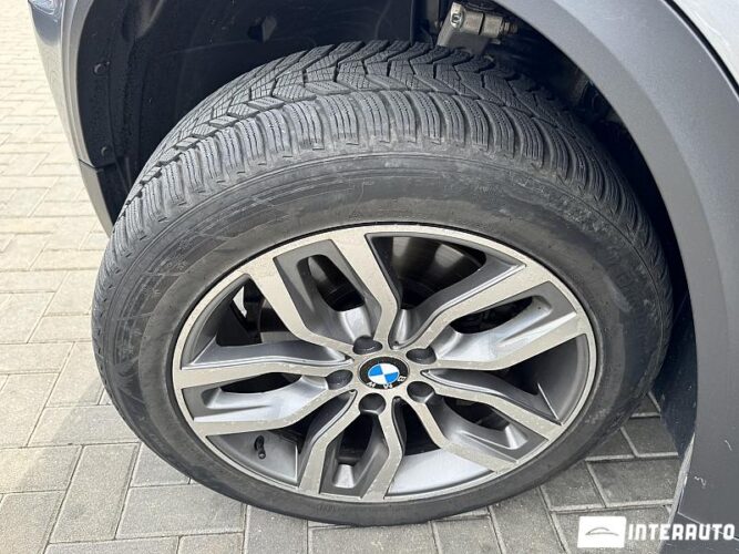 BMW X5 3.0D 51 interauto-car