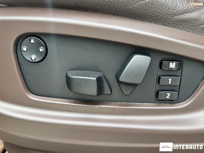 BMW X5 3.0D 54 interauto-car