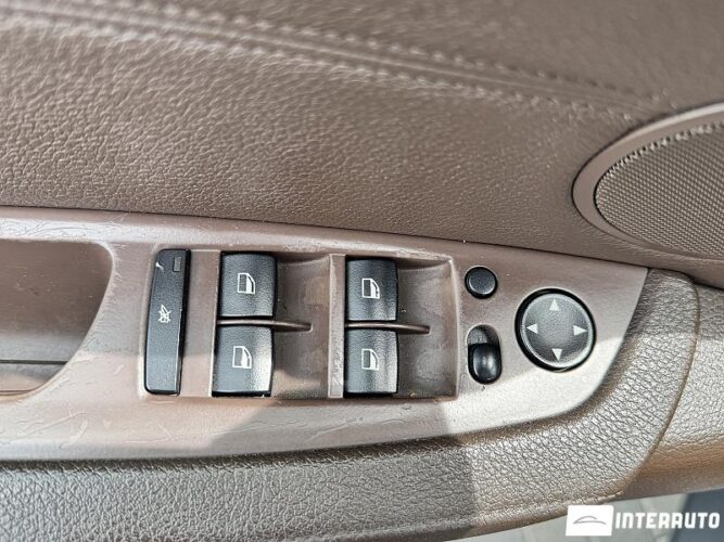 BMW X5 3.0D 52 interauto-car