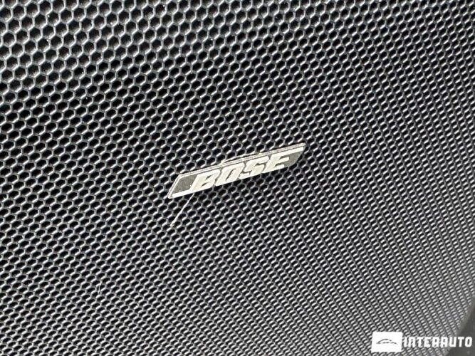 Porsche Cayenne S Hybrid 46 interauto-car