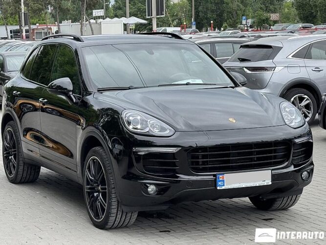 Porsche Cayenne S Hybrid 32 interauto-car