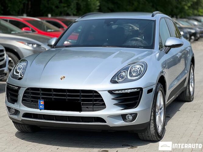 Porsche Macan 31 interauto-car