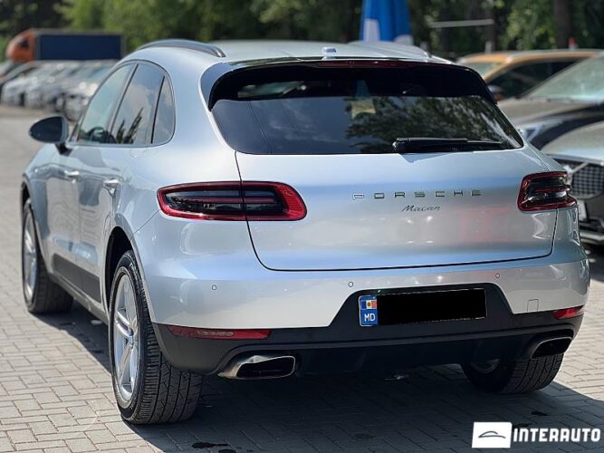 Porsche Macan 34 interauto-car