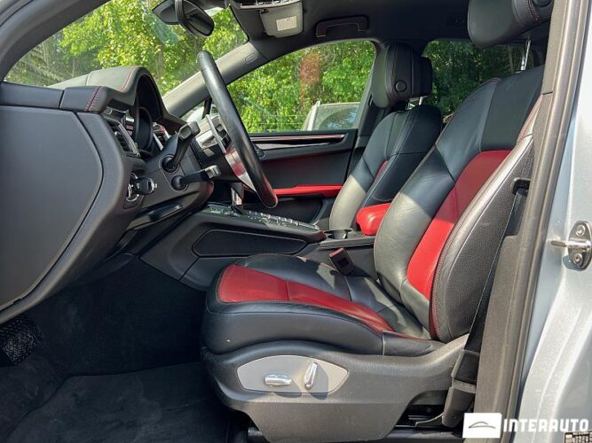 Porsche Macan 37 interauto-car