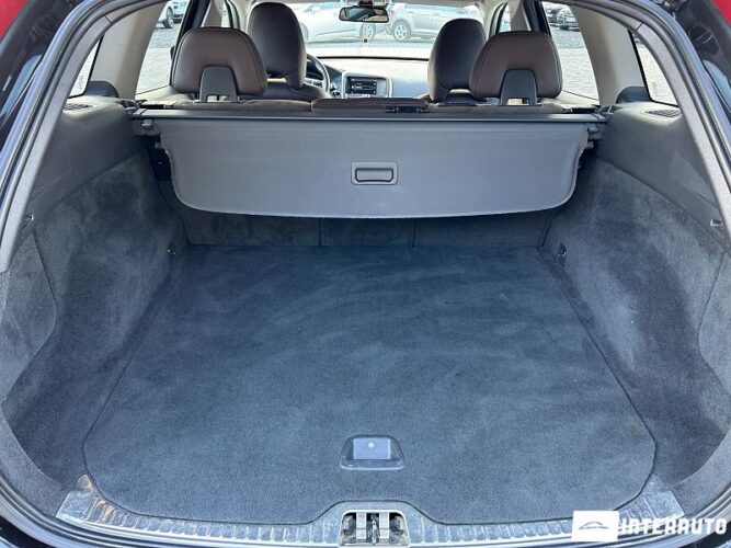 Volvo XC 60 49 interauto-car