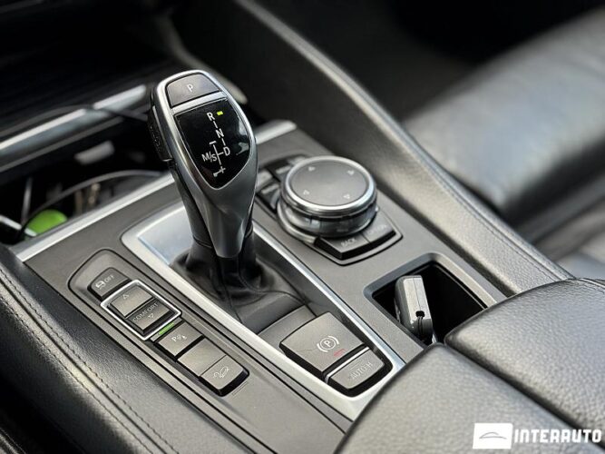 BMW X6 4.0D 45 interauto-car