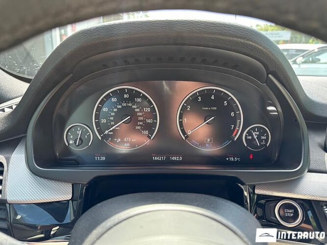 BMW X5 4.0e 42 interauto-car