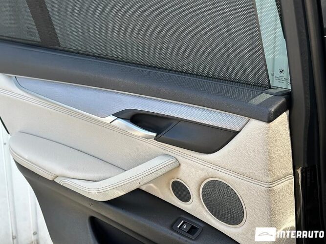 BMW X5 4.0e 46 interauto-car