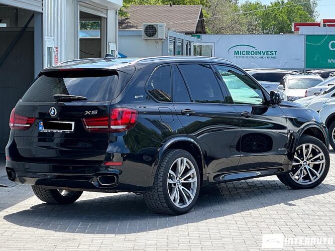 BMW X5 4.0e 36 interauto-car
