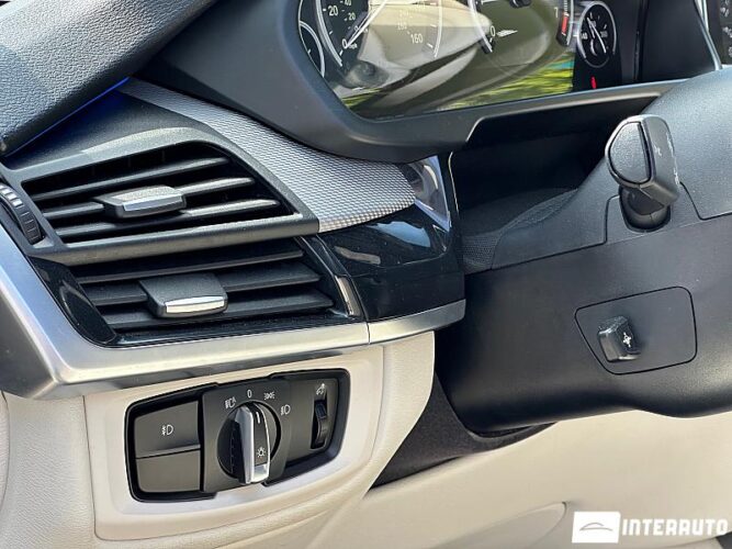 BMW X5 4.0e 48 interauto-car