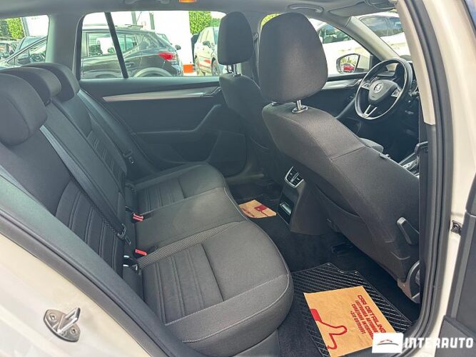 Skoda Octavia 43 interauto-car