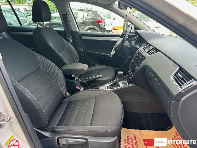 Skoda Octavia 42 interauto-car