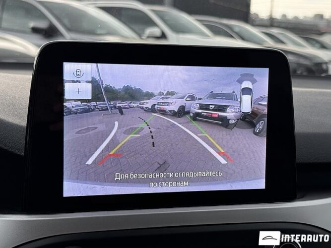 Ford Focus 41 interauto-car