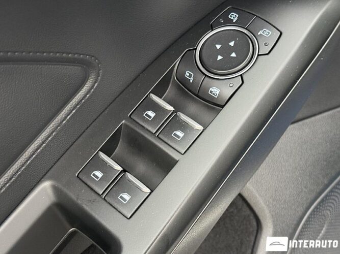 Ford Focus 49 interauto-car