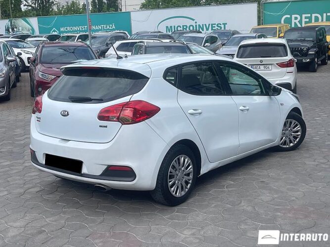 Kia Ceed 31 interauto-car