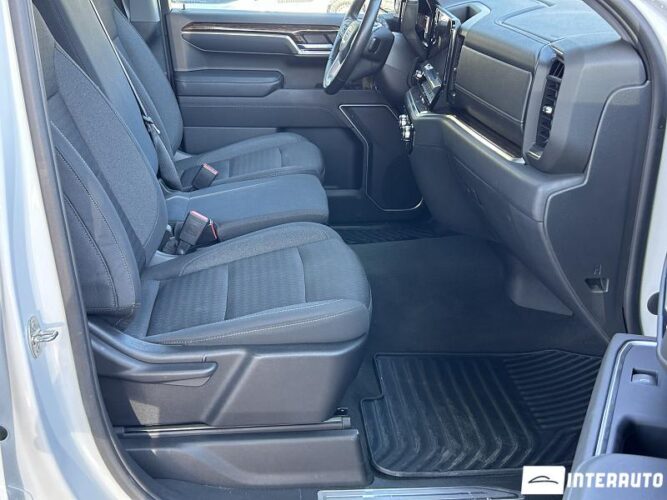 GMC Sierra 46 interauto-car