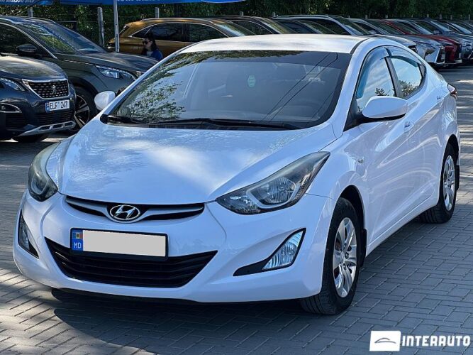 Hyundai Elantra 26 interauto-car