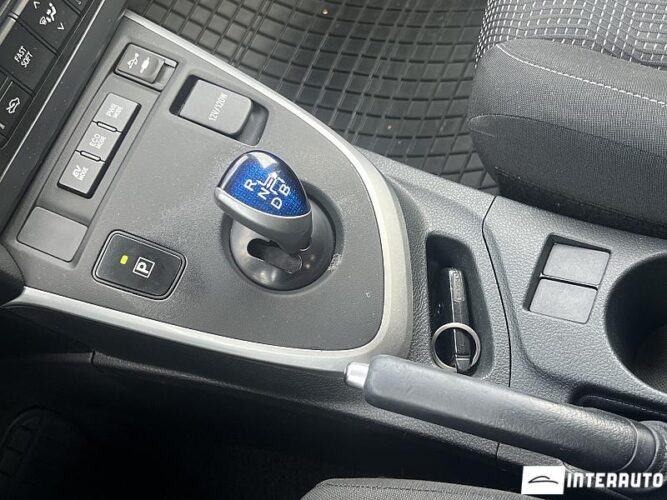 Toyota Auris 43 interauto-car