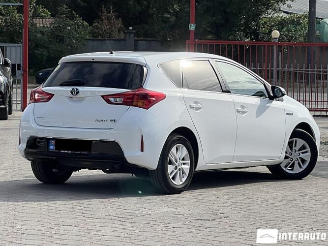 Toyota Auris 31 interauto-car