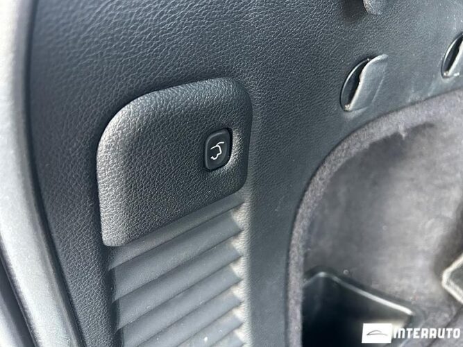 Jeep Grand Cherokee 51 interauto-car