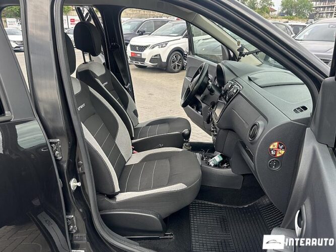 Dacia Lodgy Stepway 44 interauto-car