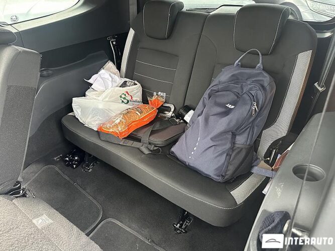 Dacia Lodgy Stepway 42 interauto-car