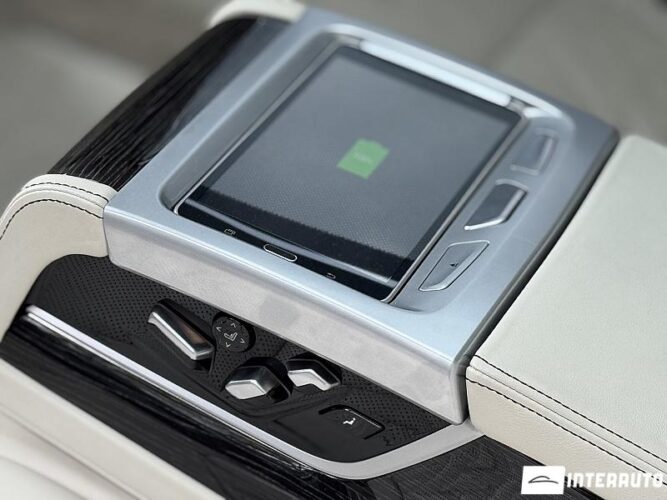 BMW 730 58 interauto-car