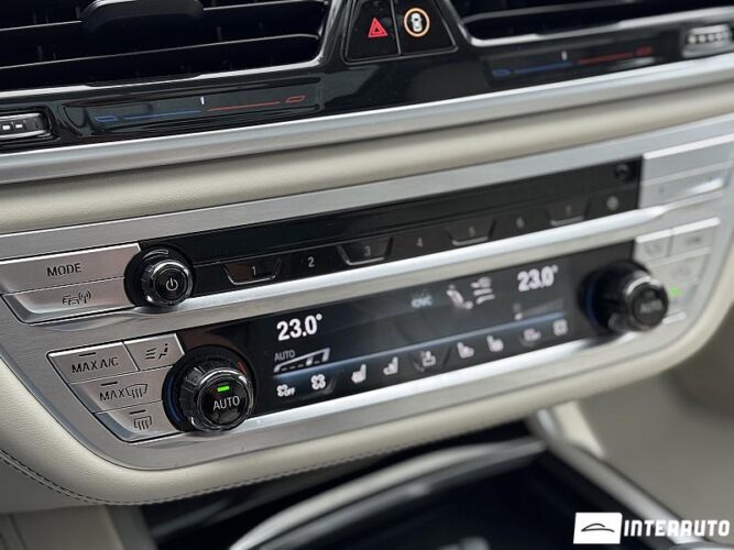 BMW 730 53 interauto-car