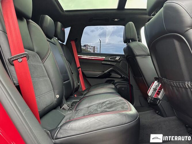 Porsche Cayenne GTS 61 interauto-car
