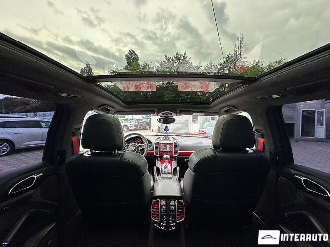 Porsche Cayenne GTS 60 interauto-car