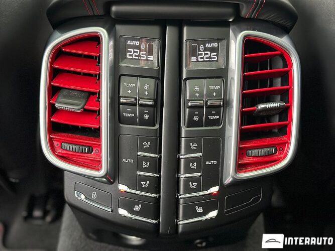 Porsche Cayenne GTS 59 interauto-car