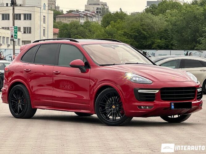 Porsche Cayenne GTS 42 interauto-car