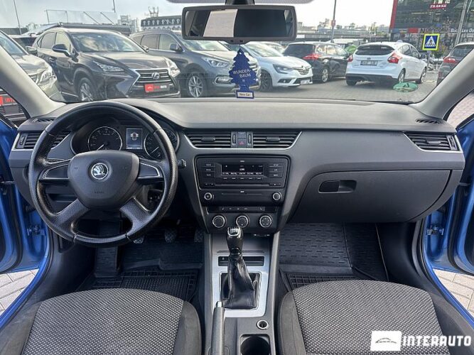 Skoda Octavia 33 interauto-car