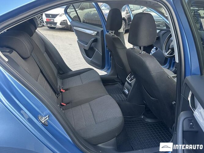 Skoda Octavia 40 interauto-car