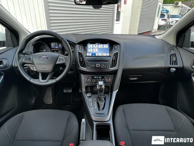 Ford Focus 36 interauto-car