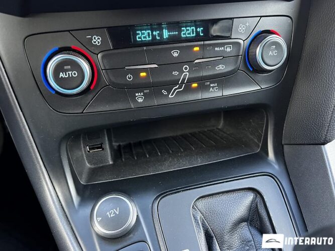 Ford Focus 40 interauto-car