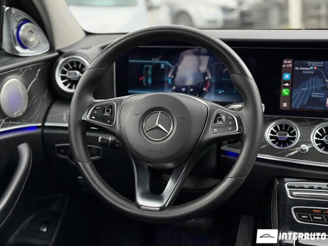 Mercedes E 220 45 interauto-car