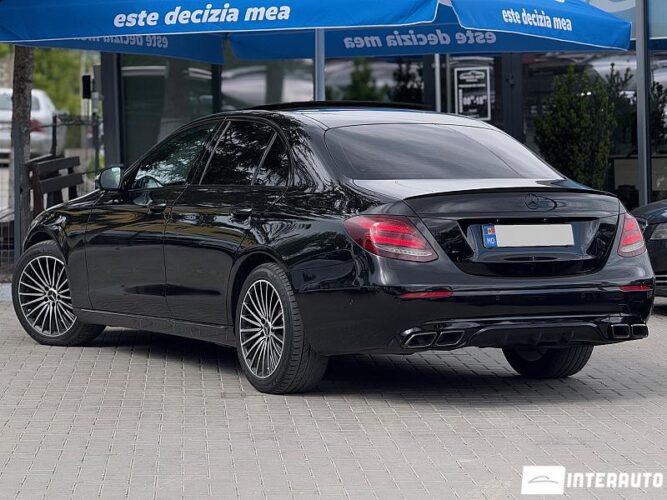 Mercedes E 220 36 interauto-car
