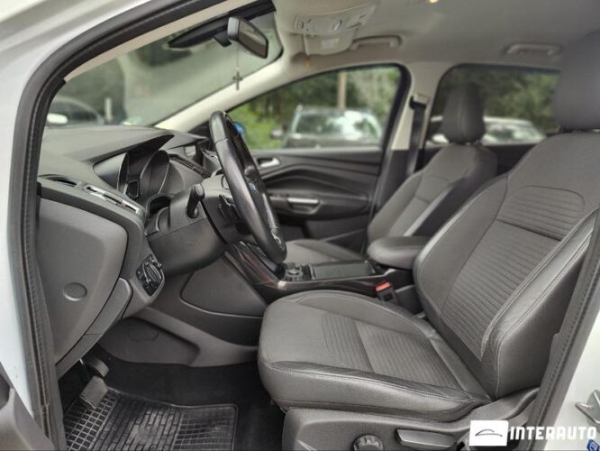 Ford Kuga 35 interauto-car