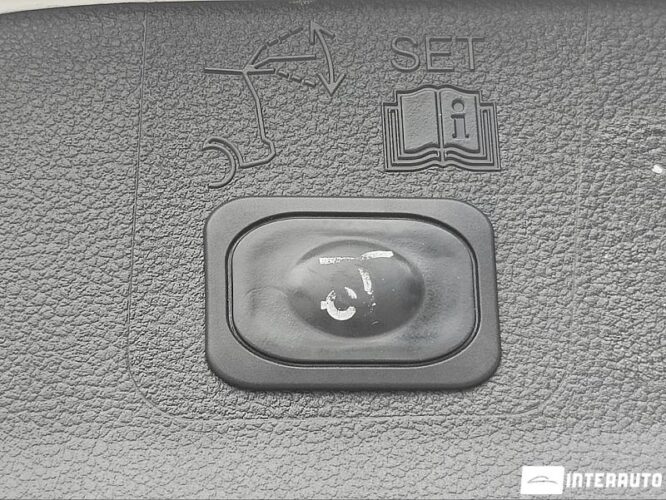 Ford Kuga 47 interauto-car