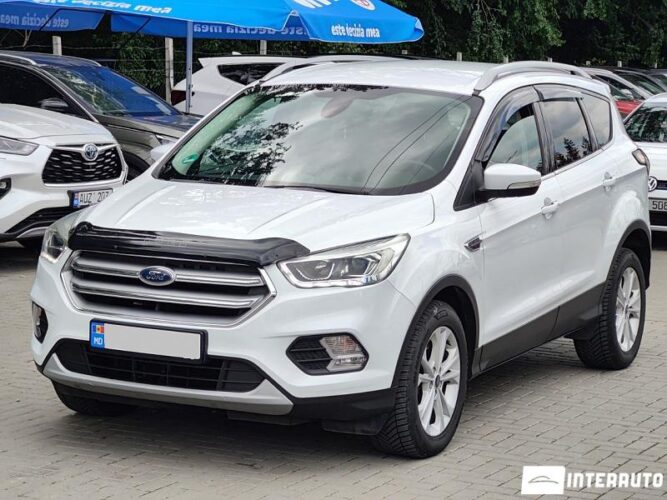 Ford Kuga 31 interauto-car