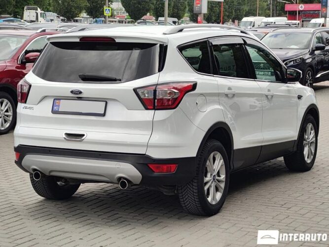 Ford Kuga 34 interauto-car