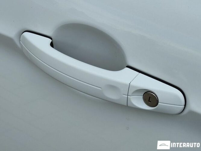 Ford Kuga 48 interauto-car