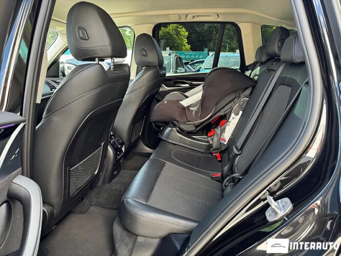 BMW X3 3.0e 47 interauto-car